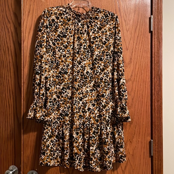 3 SHEIN dresses. XL. Excellent condition. Perfect for fall. 🍃 - Picture 2 of 10